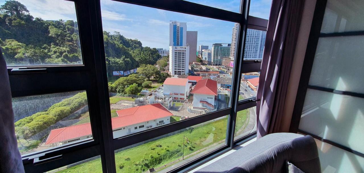 Jesselton Quay By Bunga Raya Homes Kota Kinabalu Buitenkant foto